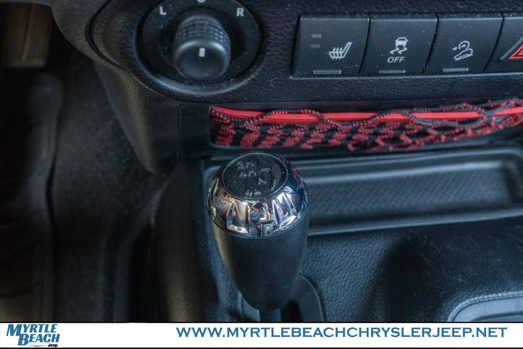 Used 2018 Black Clearcoat Jeep Unlimited Rubicon image 25
