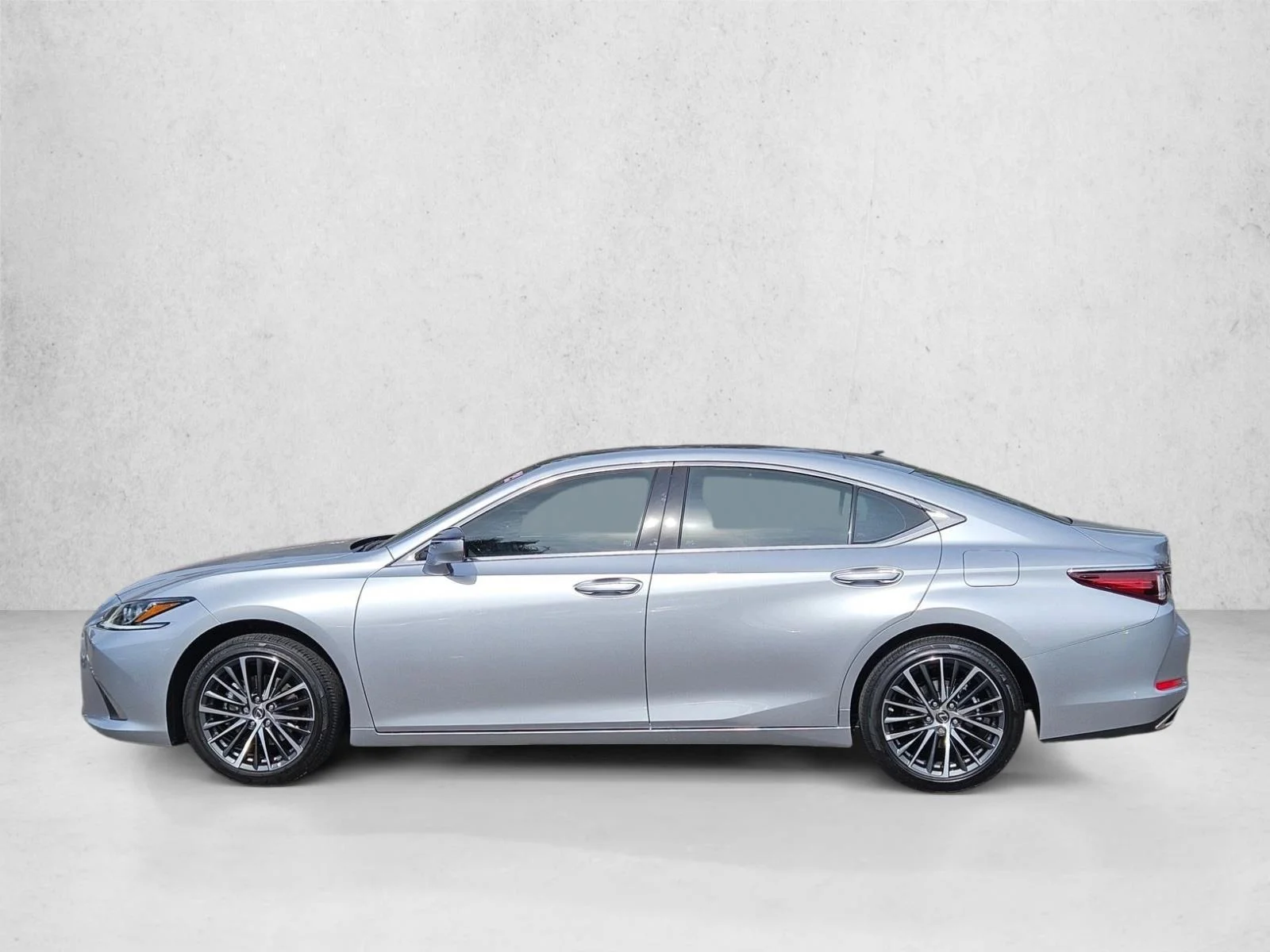 Certified Used 2025 Iridium Lexus  image 9
