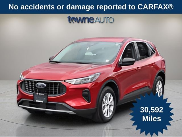 Used 2023 Red Ford Active image 1