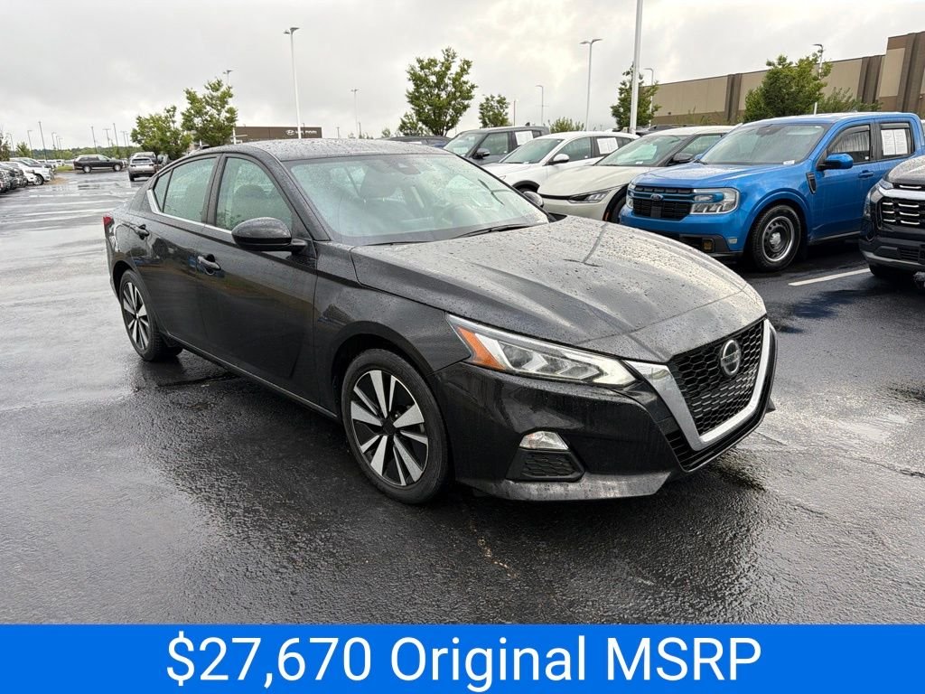 2022 Nissan Altima 2.5 SV