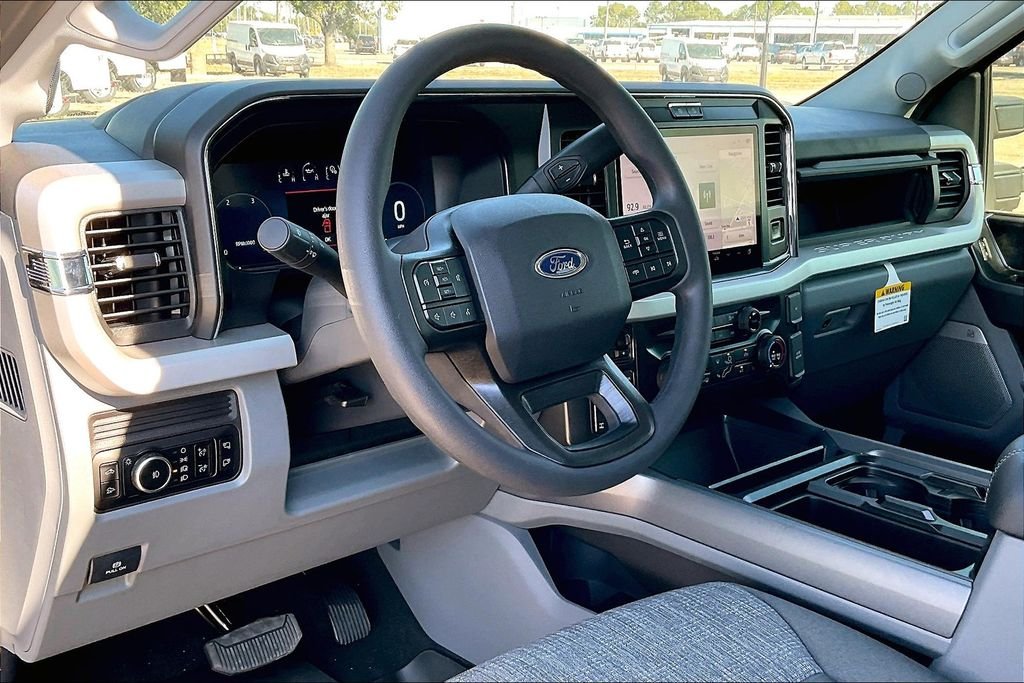 New 2026 Ford Super Duty F-250 XLT 4D Crew Cab