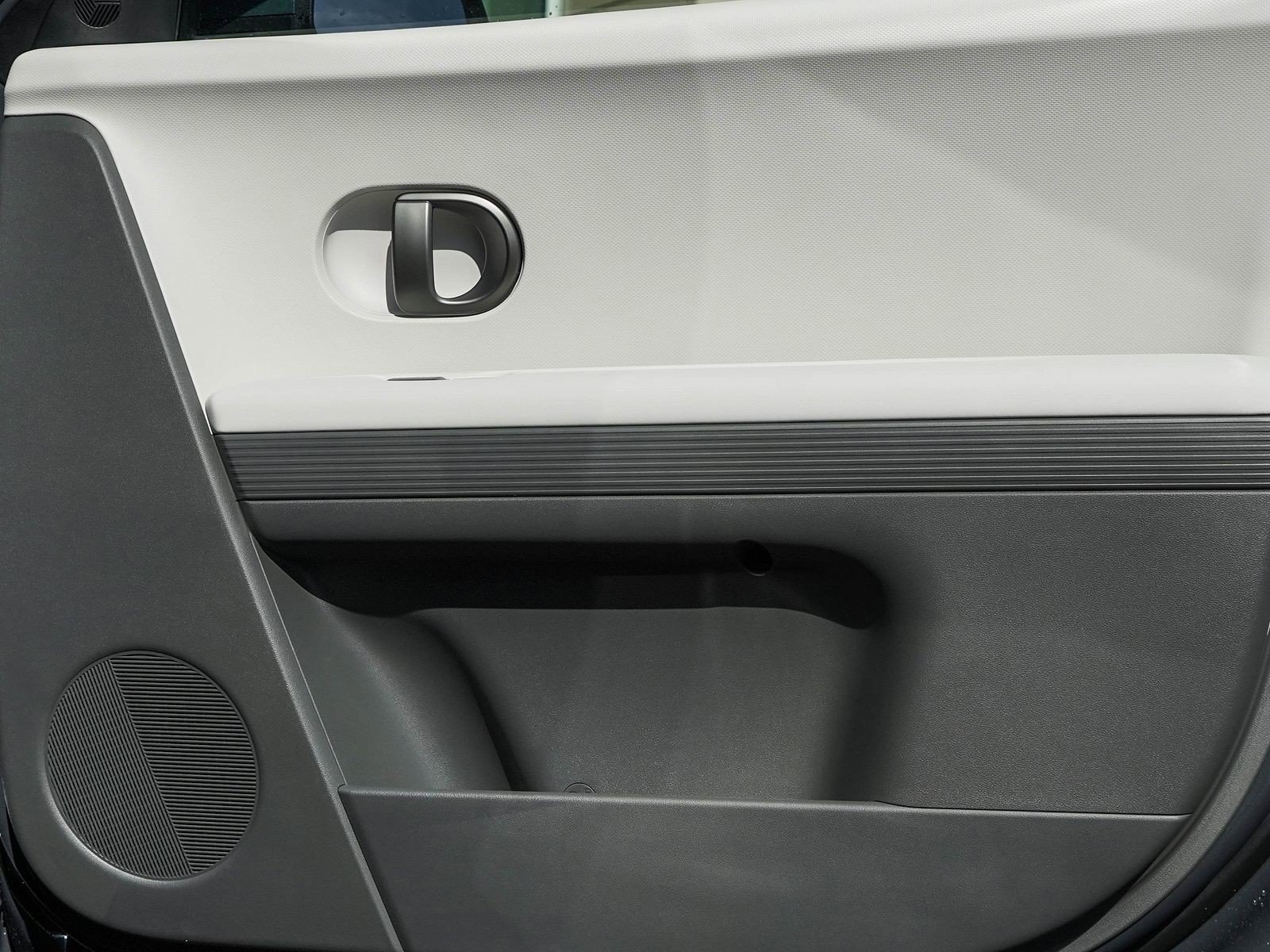 New 2027 Digital Teal Hyundai SE AWD image 8