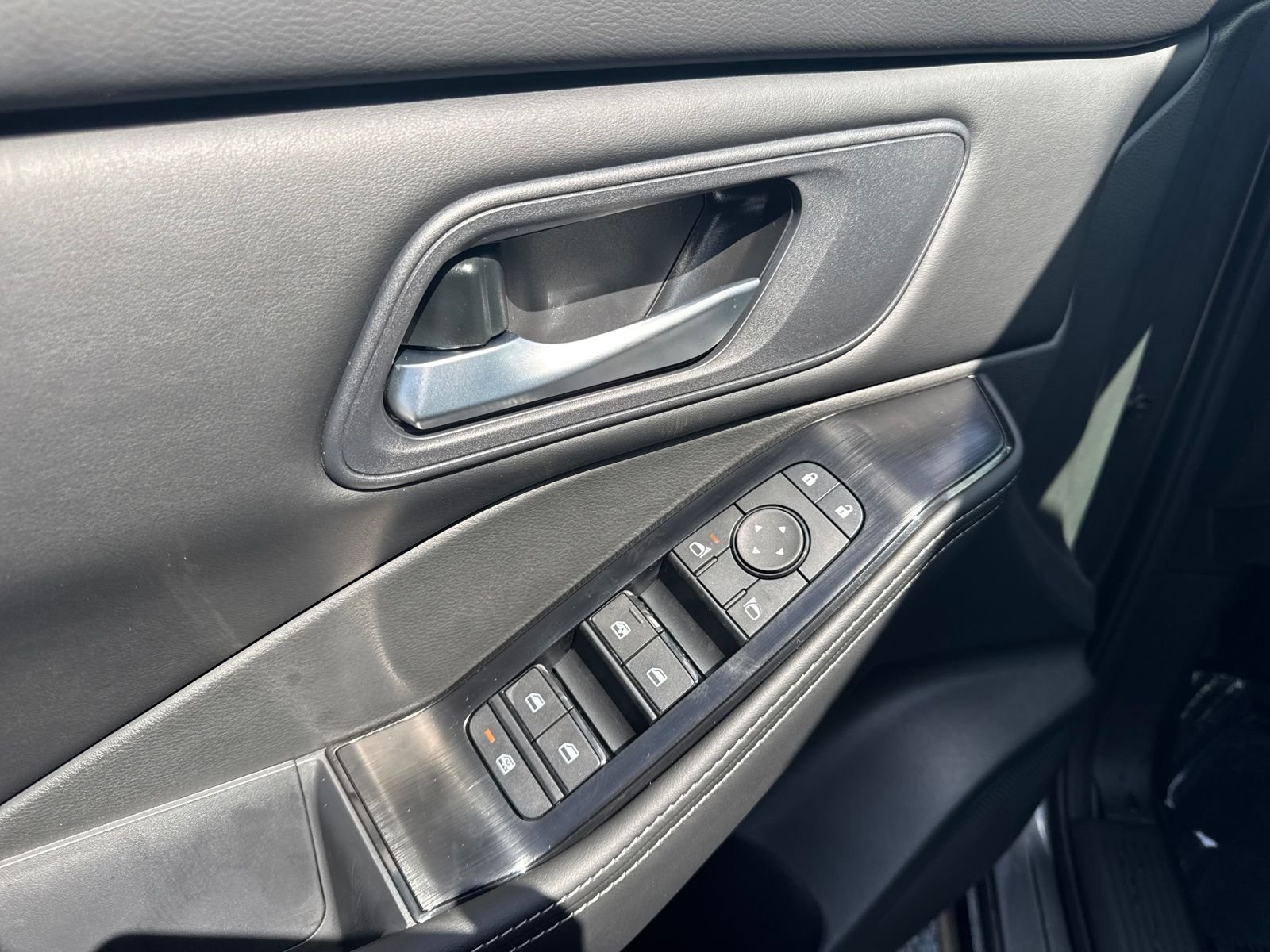 New 2026 Nissan Rogue SV 4D Sport Utility