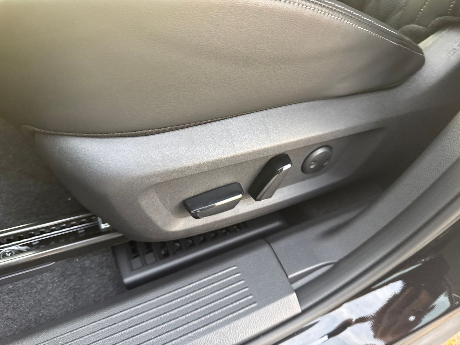 New 2026 Nissan Rogue Platinum 4D Sport Utility