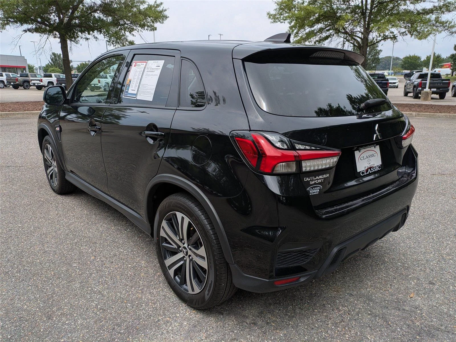 Used 2025  Mitsubishi S image 6