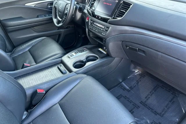 Used 2023  Honda RTL-E image 17