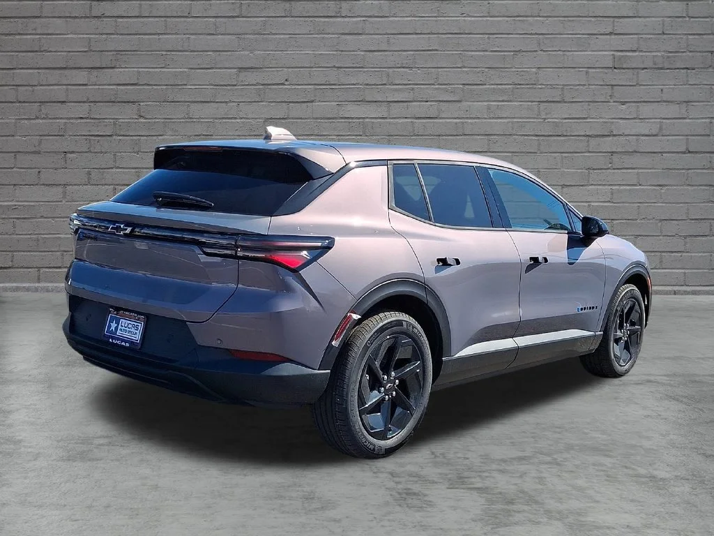 New 2026 Galaxy Gray Metallic Chevrolet LT image 7