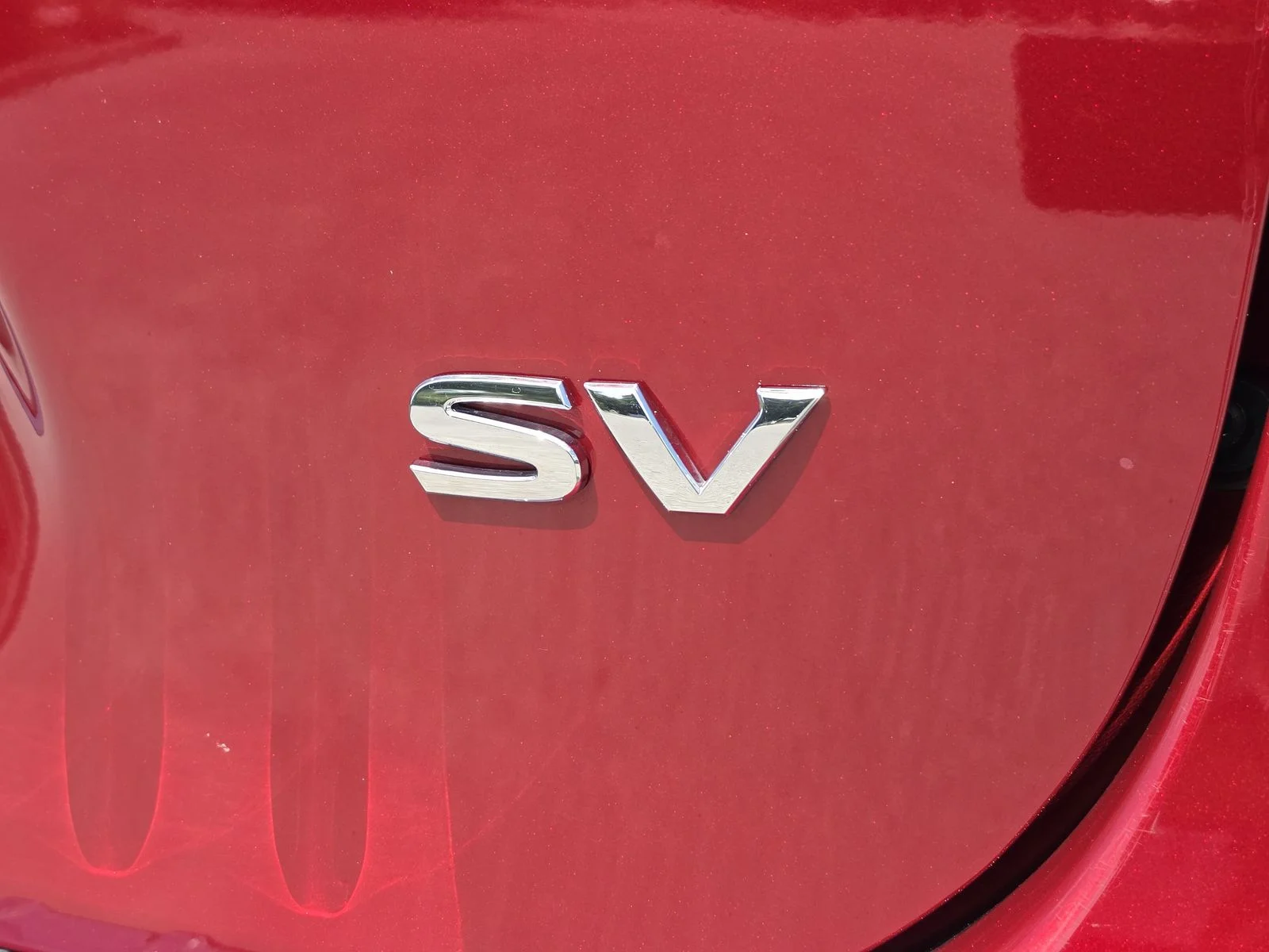 Used 2022 Red Nissan SV image 38