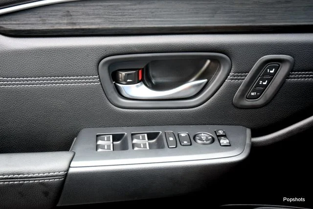 New 2026 Crystal Black Pearl Honda AWD Touring Blackout image 6