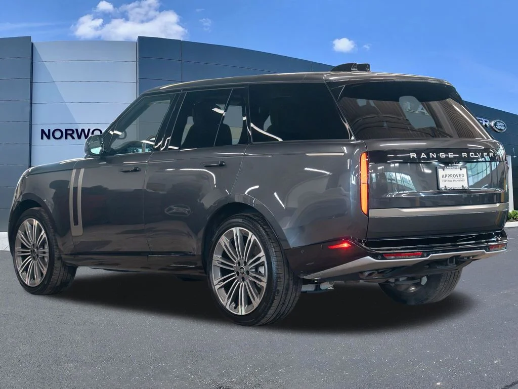 Used 2025 Gray Land Rover SE image 6