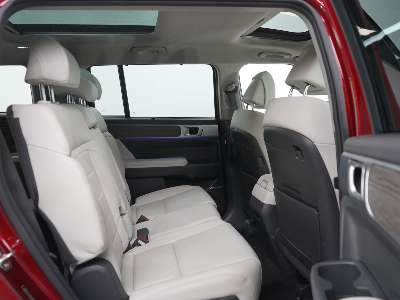 Used 2024 Ultimate Red Hyundai Limited AWD image 13