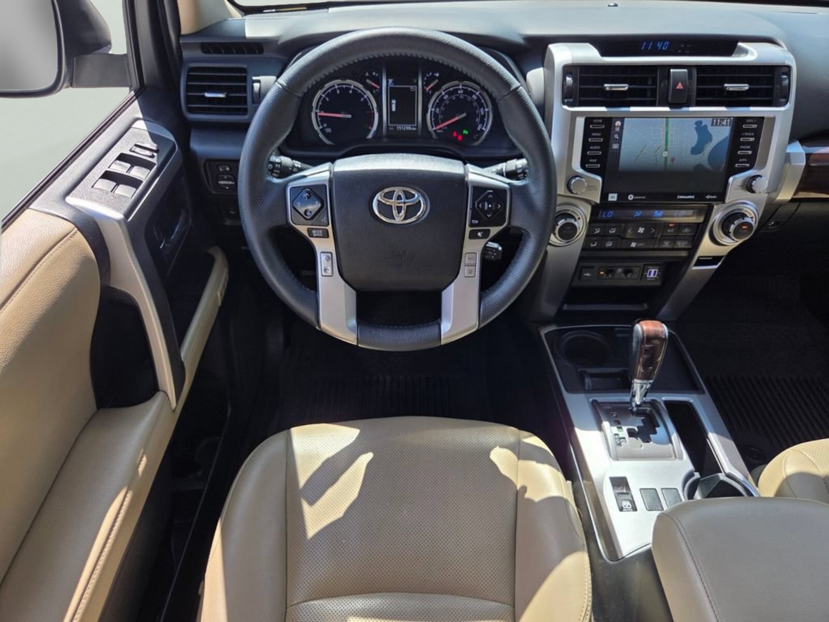 Used 2020 Blizzard Pearl Toyota Limited image 12