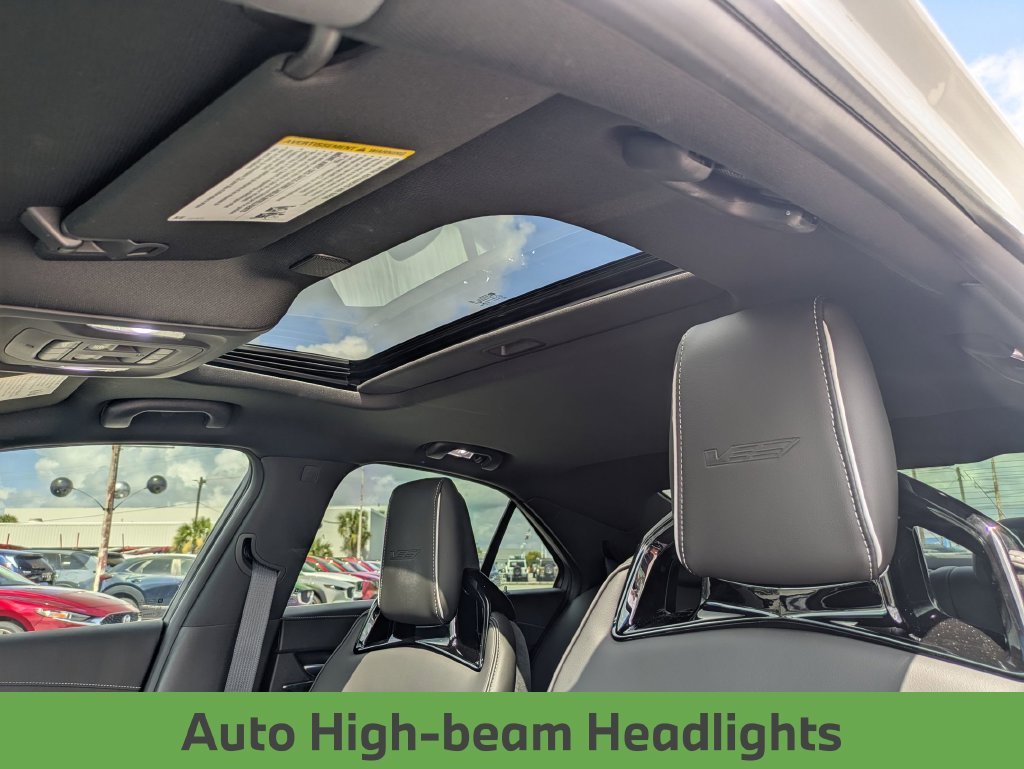 Used 2024 Summit White Cadillac V-Series image 18