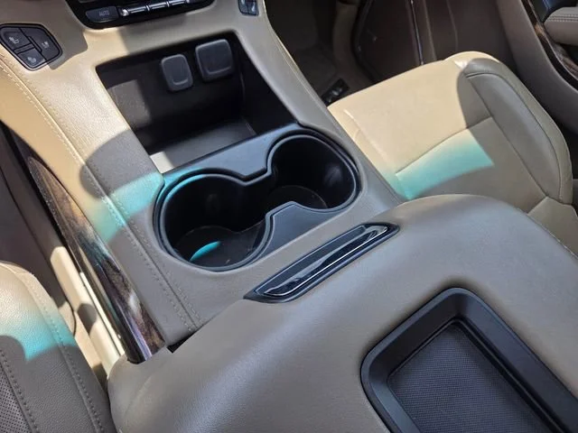 Used 2020 Onyx Black GMC SLT image 25