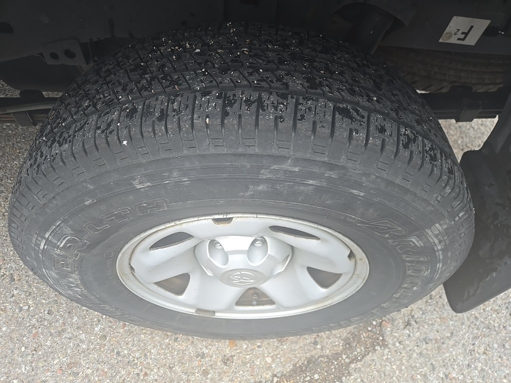 Used 2015 Gray Toyota Base image 6