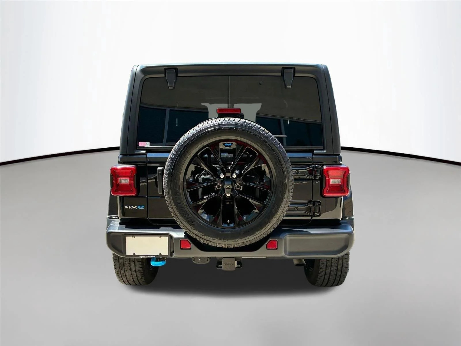 Used 2023 Black Clearcoat Jeep Sahara image 4