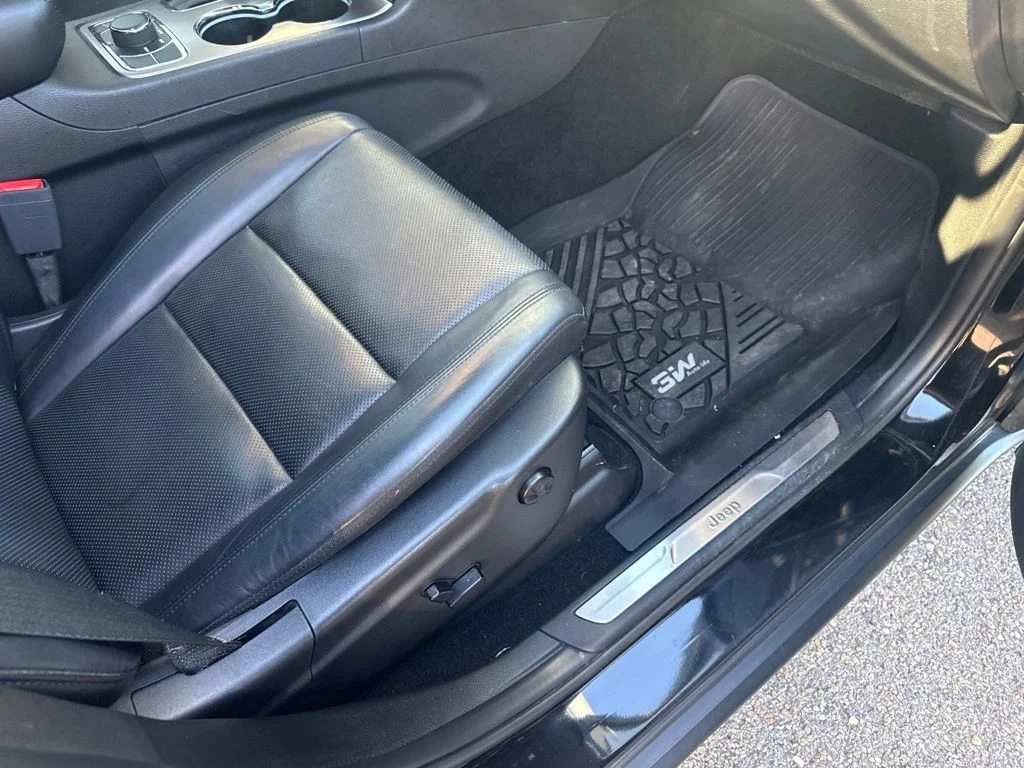Used 2021 Black Jeep Limited image 10