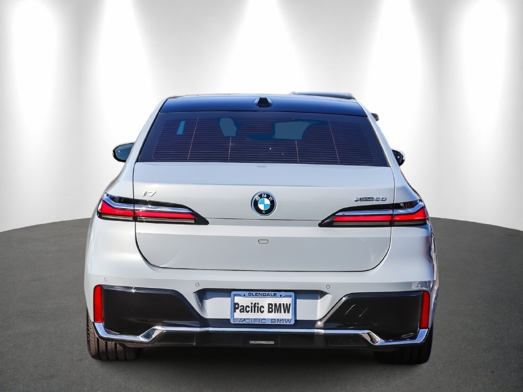 2024 BMW i7 photo 5