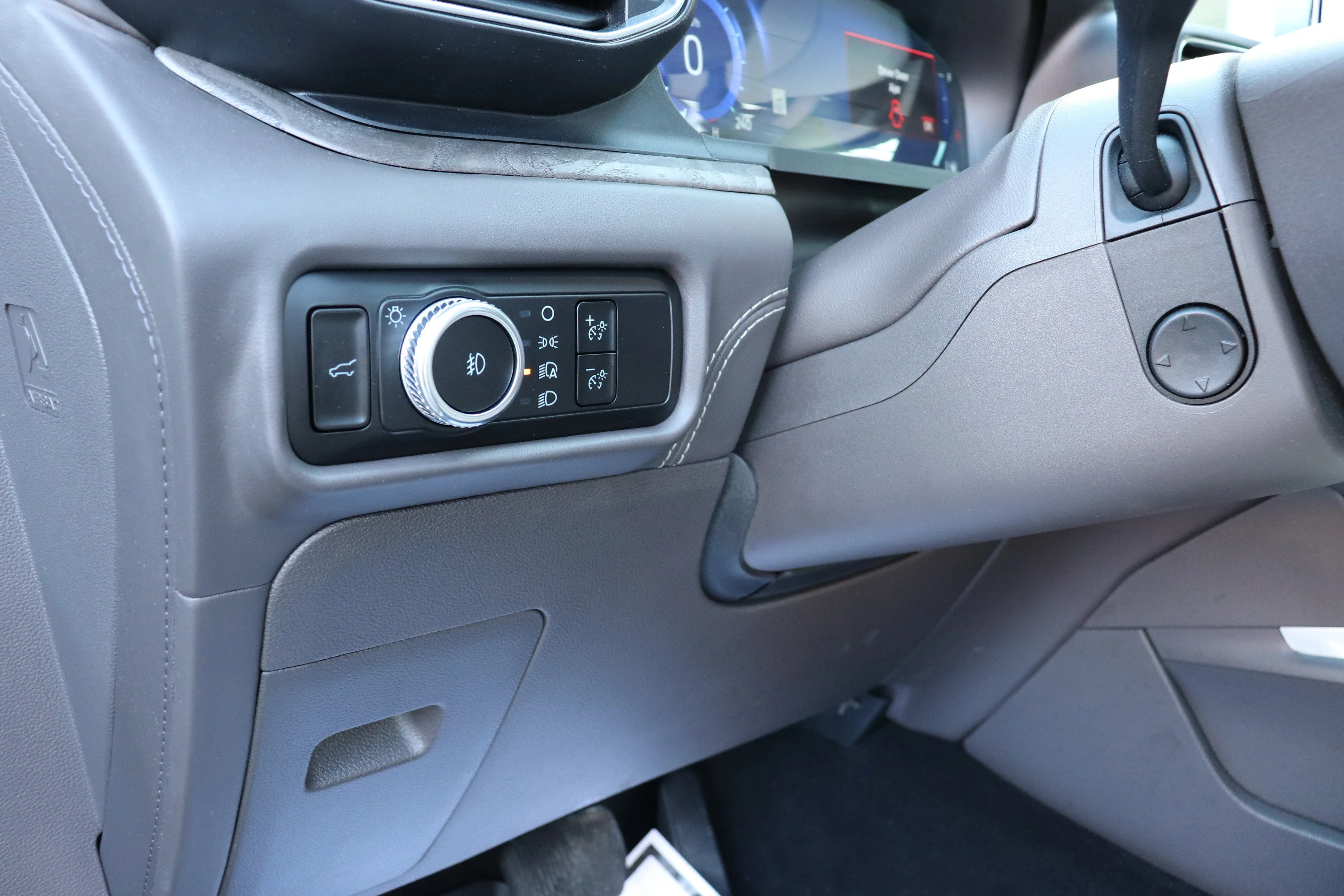 Certified Used 2023 Green Ford Platinum image 13