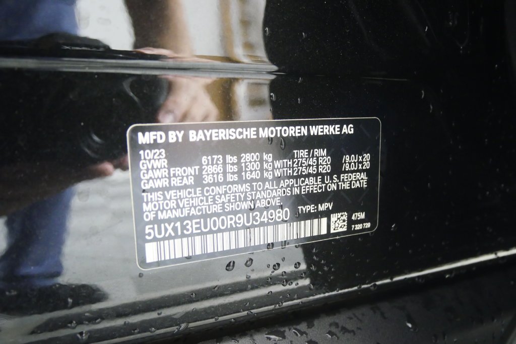 Certified Used 2024 Black Sapphire Metallic BMW sDrive40i image 28