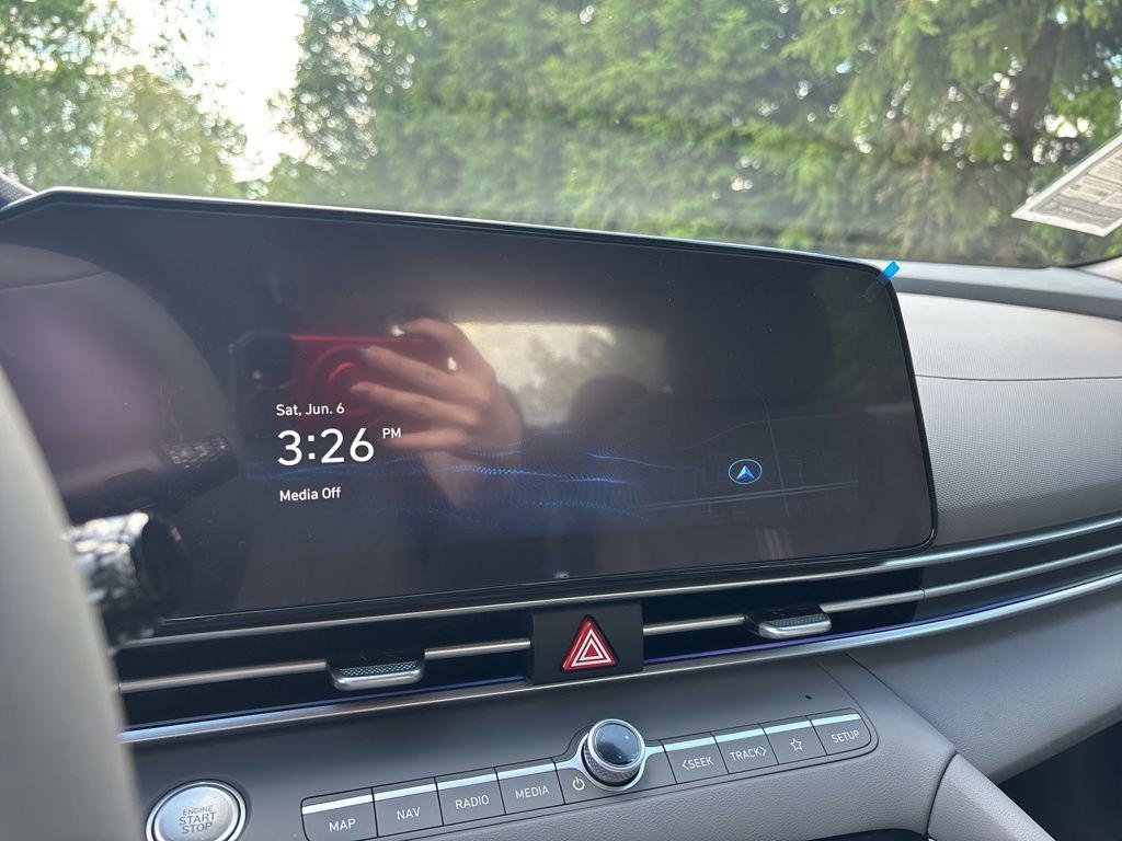 2025 Hyundai Elantra Blue - Photo 17