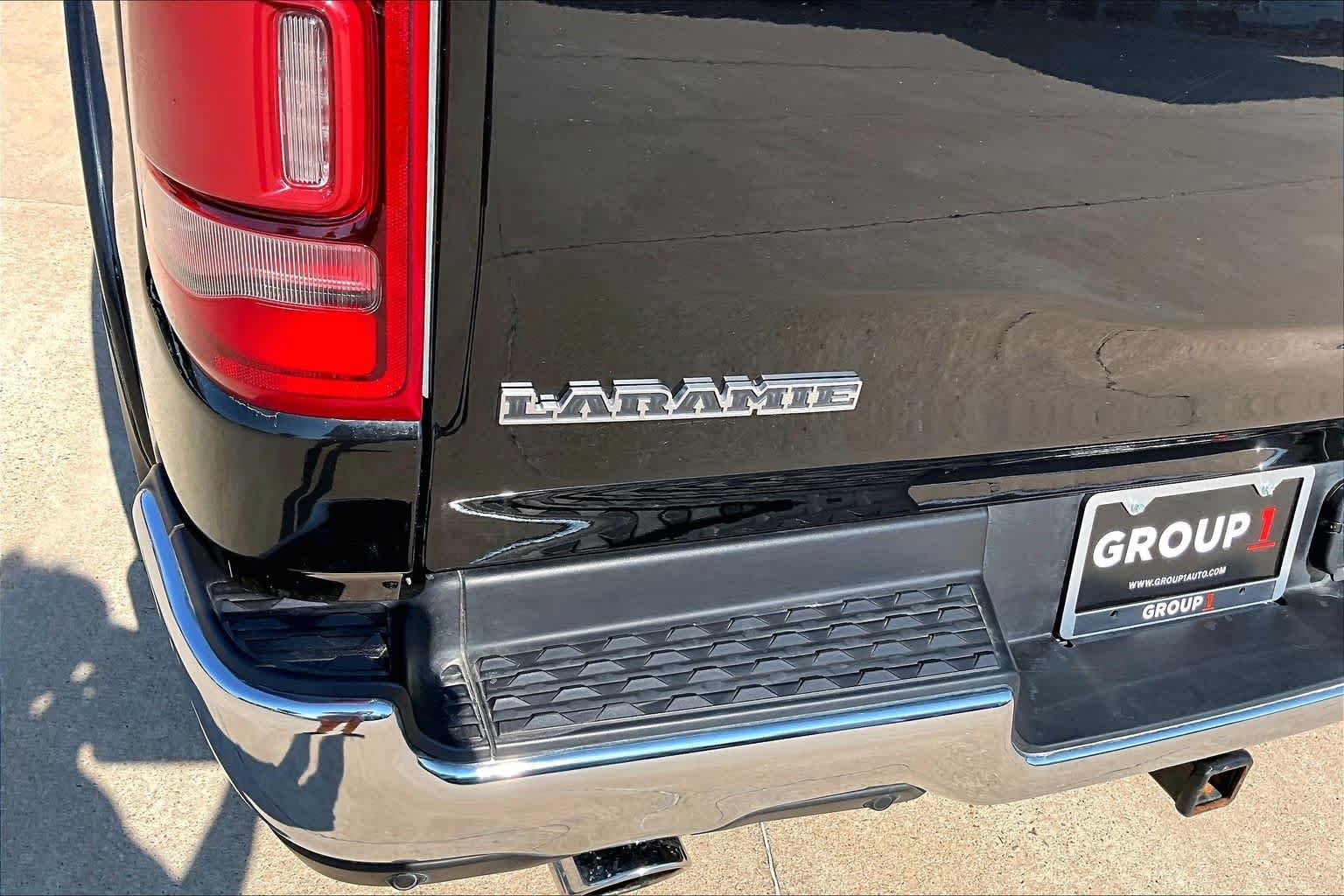 Used 2022 Diamond Black Crystal Pearlcoat Ram Laramie image 29