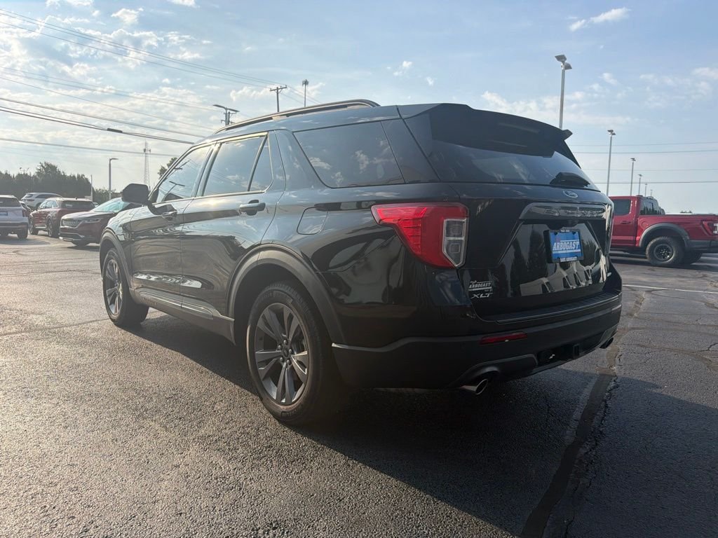Used 2023 Black Metallic Ford XLT image 7