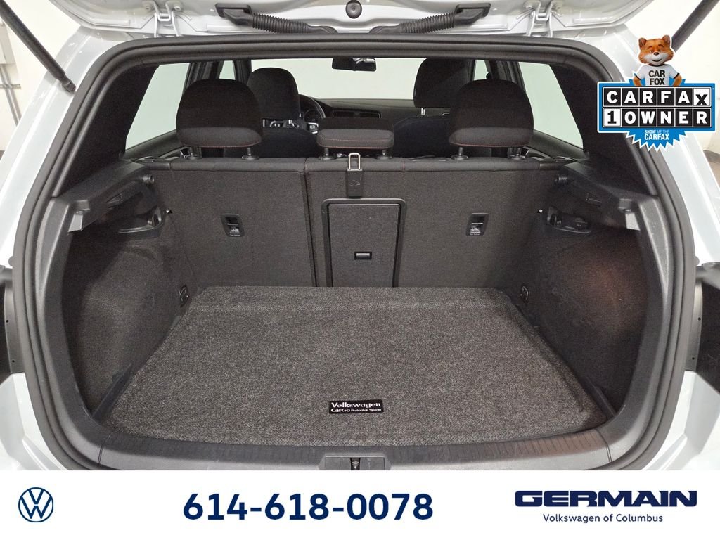 Used 2018 White Silver Volkswagen 2.0T SE image 23
