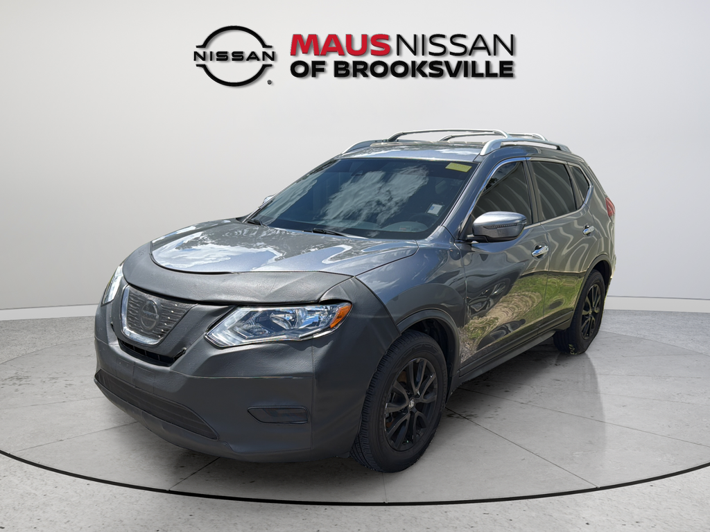 Used 2020 Gray Nissan SV image 5