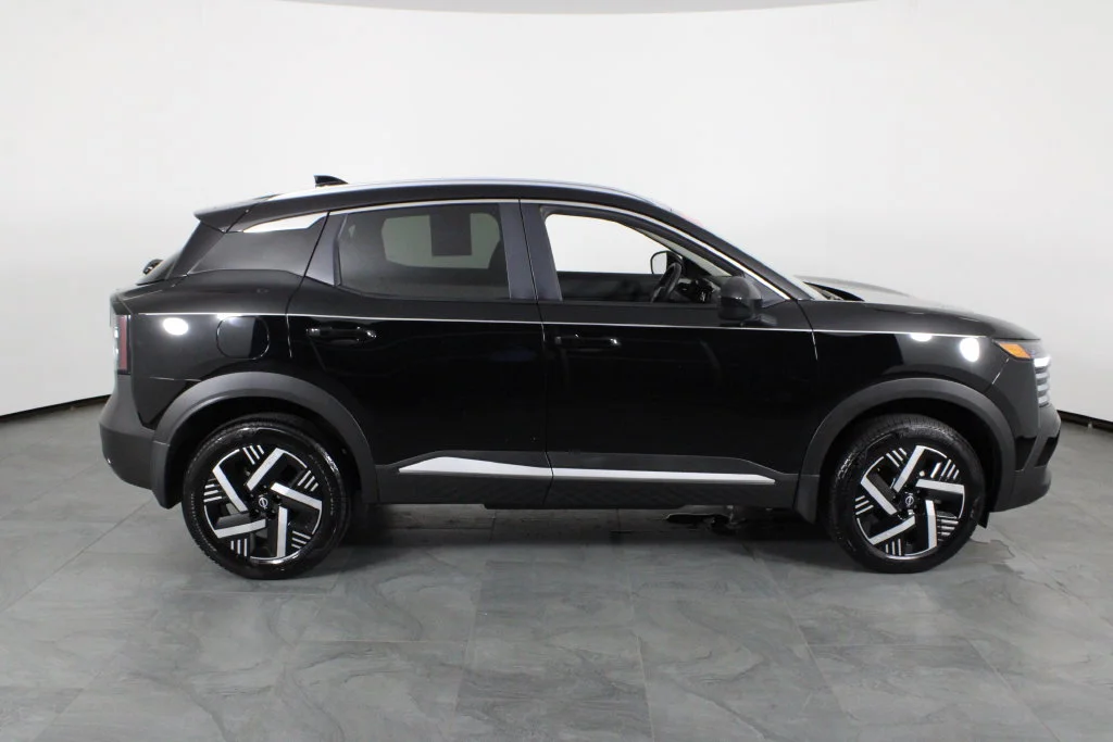 2026 Nissan KICKS SV - Photo 12