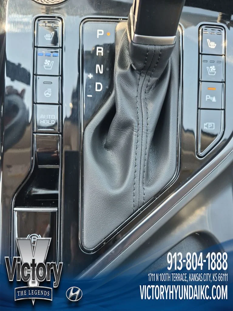 Used 2023 White Kia SX Touring image 24