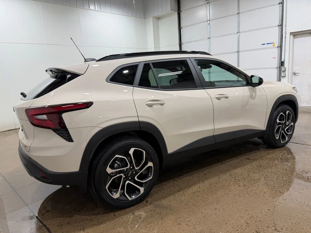2026 Chevrolet Trax RS - Photo 6