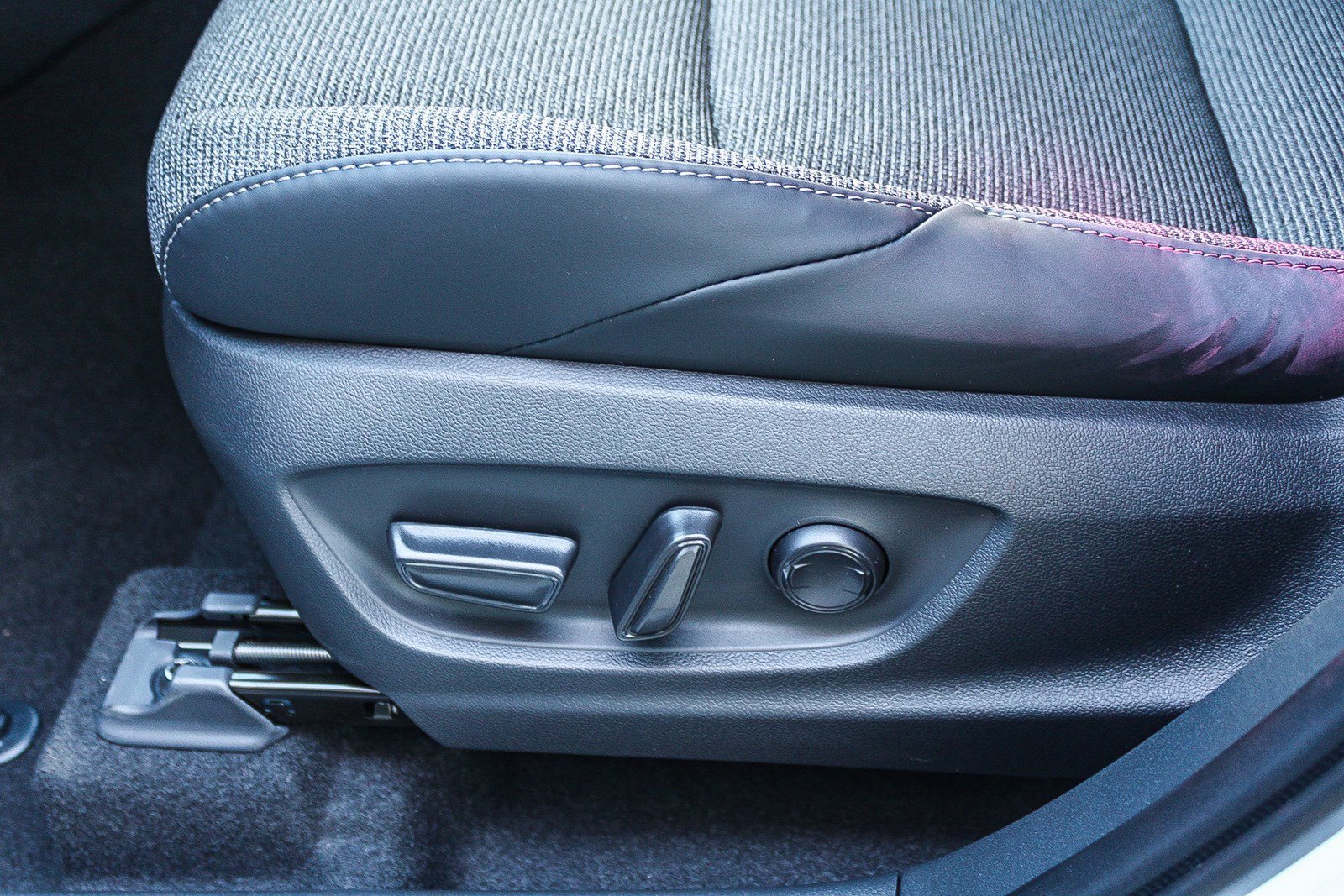 New 2026 Wind Chill Pearl <sup>1</sup> Toyota  XLE image 23