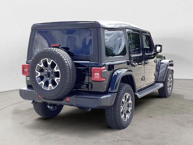 New 2026 Black Clearcoat Jeep 4-DOOR SAHARA image 6