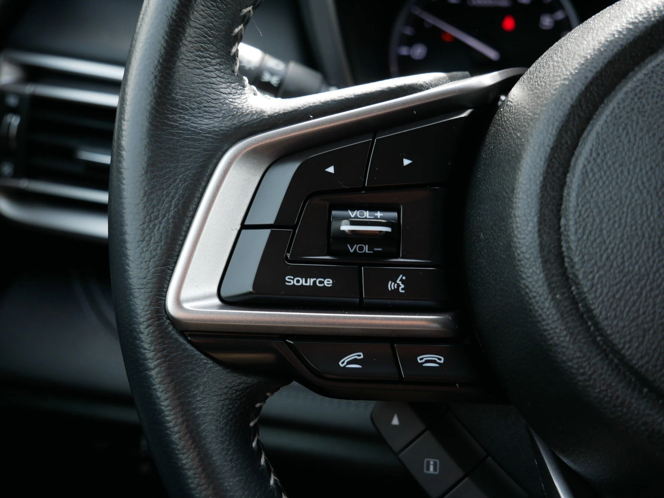 Used 2022 Magnetite Gray Metallic Subaru Limited image 28