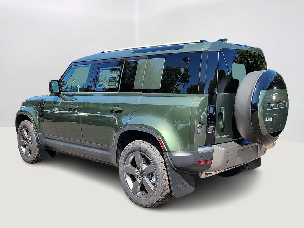 New 2026 Woolstone Green Land Rover S image 4
