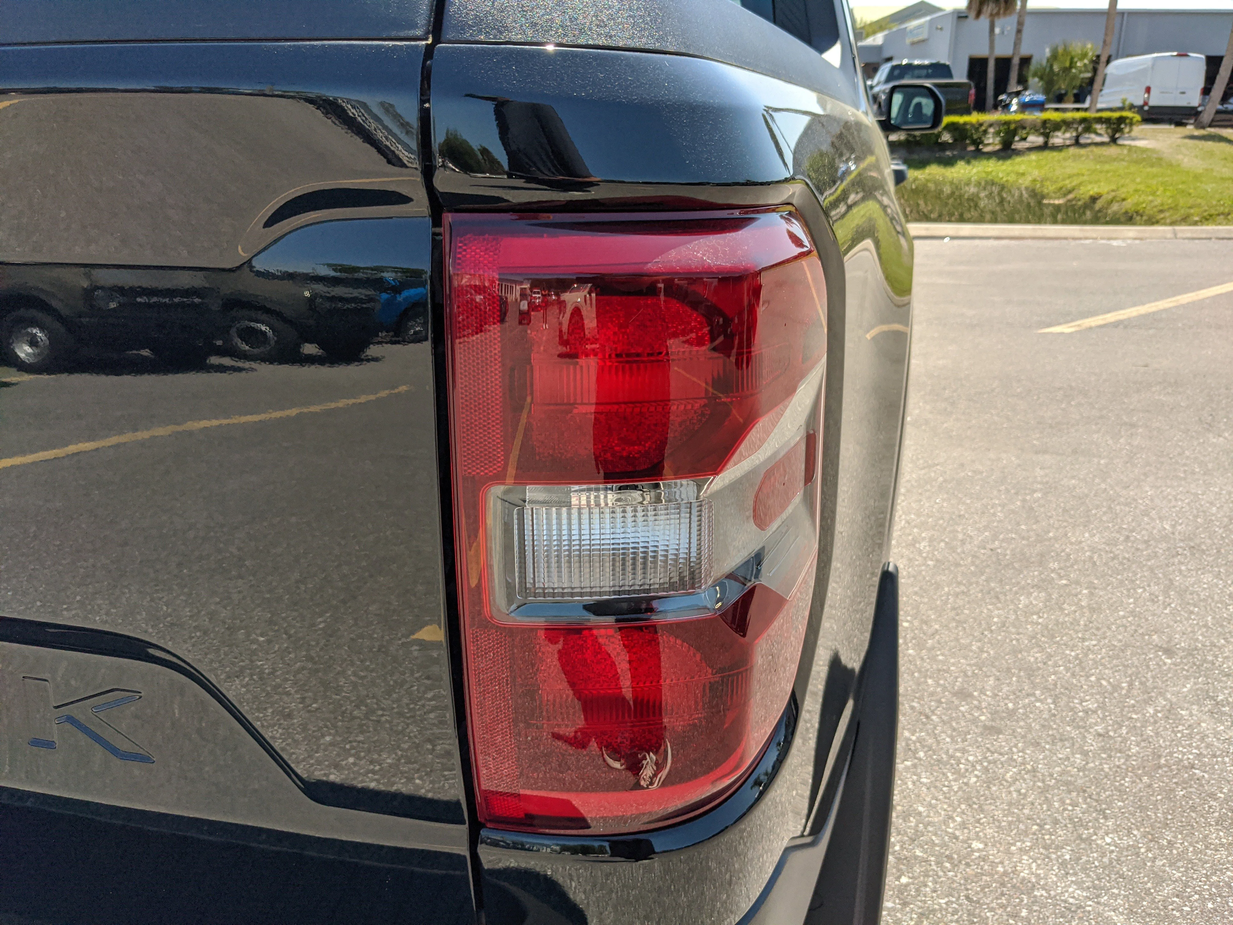 2025 Ford Maverick XLT - Photo 9