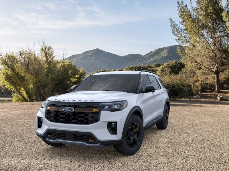 New 2026 Space White Metallic Ford Tremor® image 4