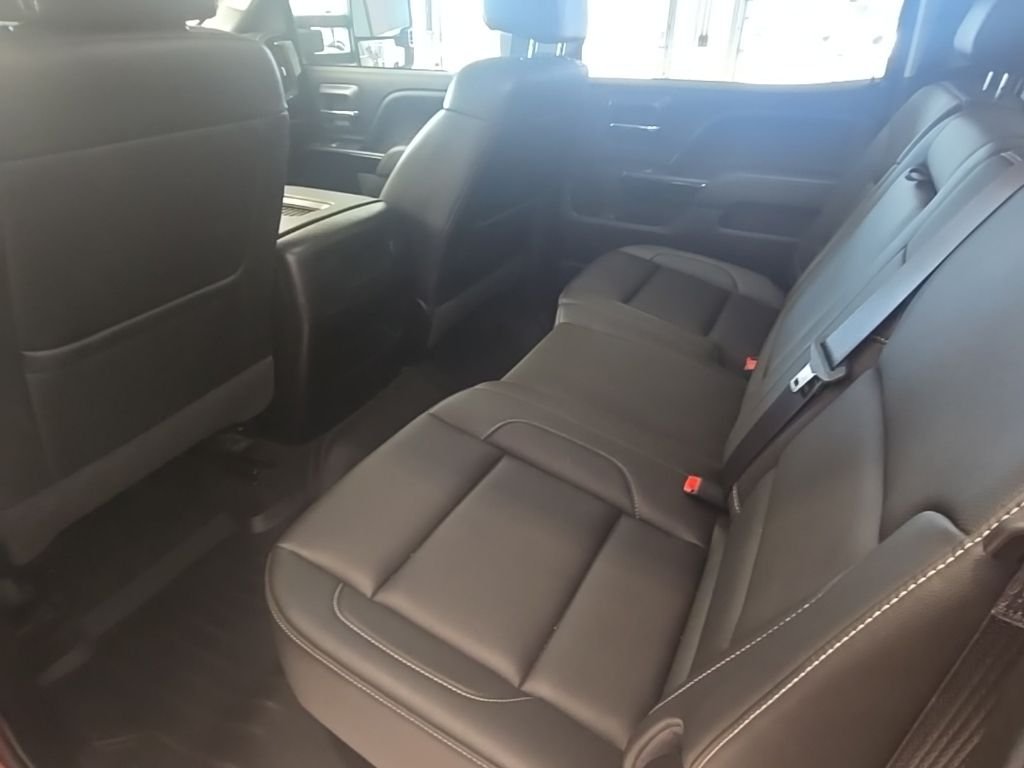 Used 2018 Red Chevrolet LTZ image 11