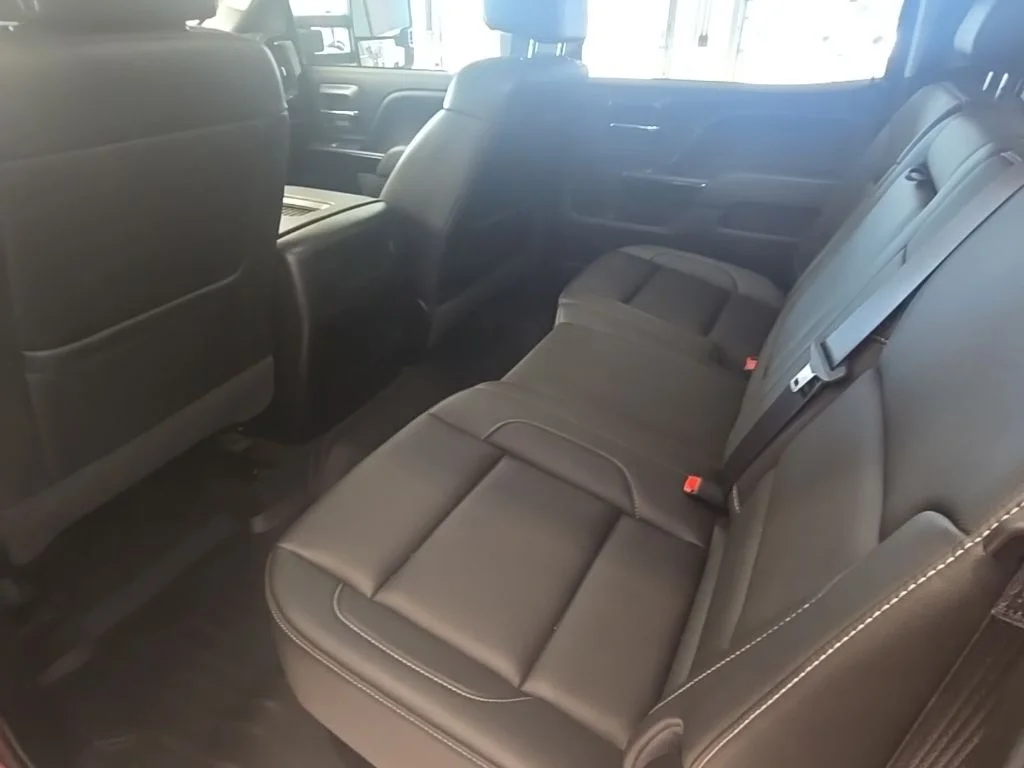 Used 2018 Red Chevrolet LTZ image 11