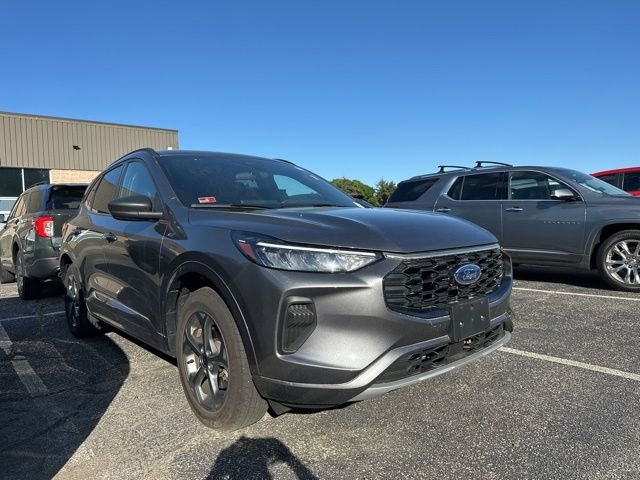 2024 Ford Escape ST-Line AWD's photo