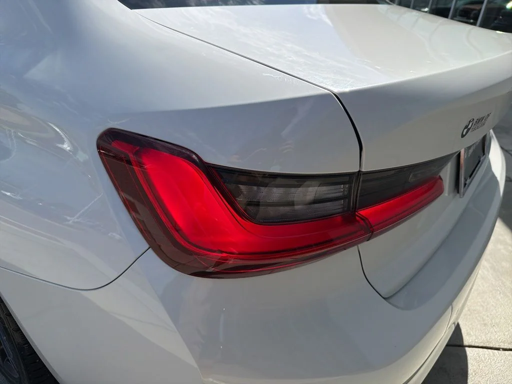 Used 2020 Alpine White BMW 330i image 14