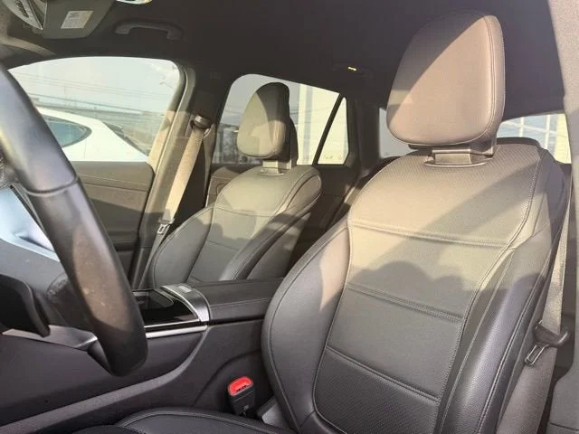 Used 2023 Black Mercedes-Benz GLC 300 image 13