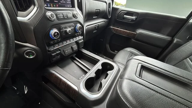 Used 2020 Black GMC Denali image 16