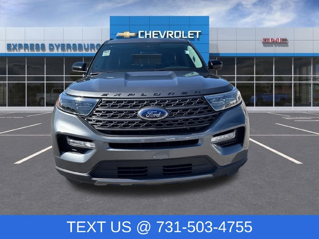 Used 2023 Gray Ford XLT image 2