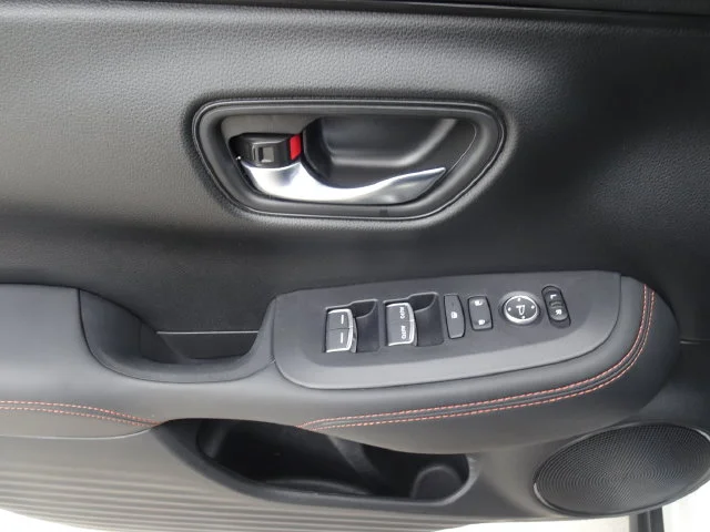 2025 Honda HR-V Sport - Photo 8