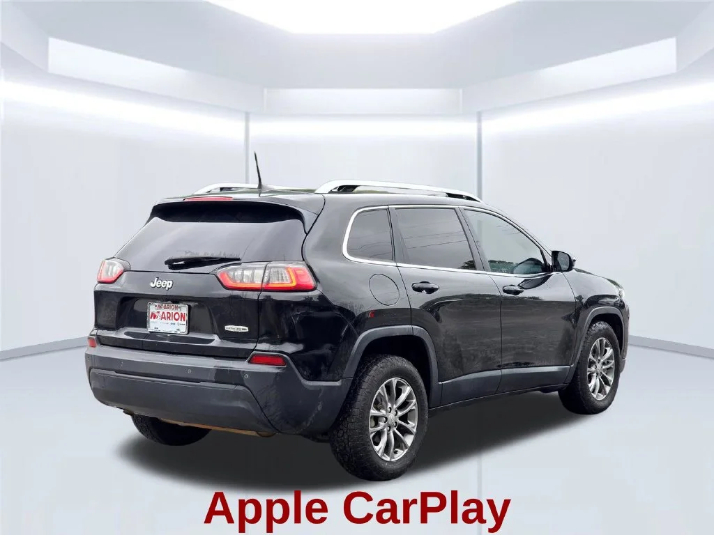 Used 2019 Black Jeep Latitude Plus image 17