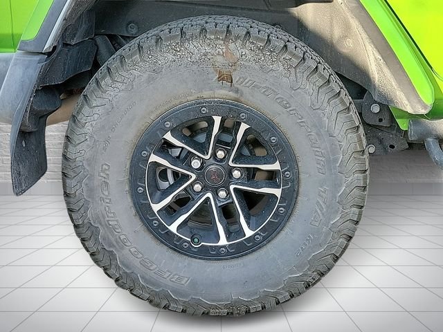 Used 2025  Jeep Rubicon X image 5