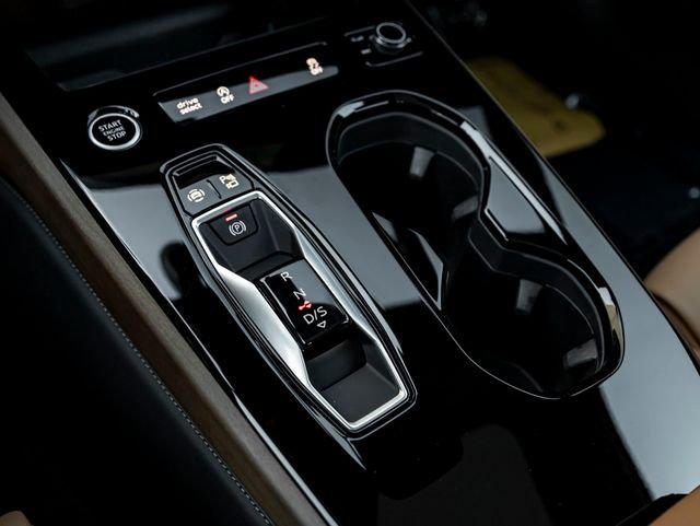 Used 2025 Florett Silver Metallic Audi  image 25