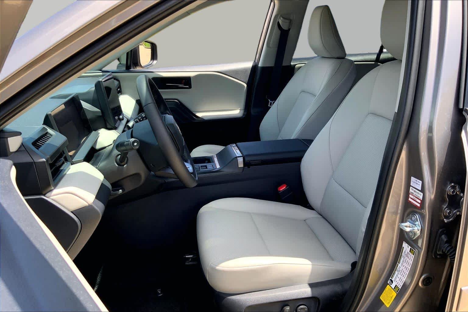 Used 2026 Meteor Shower Toyota XLE Premium image 8